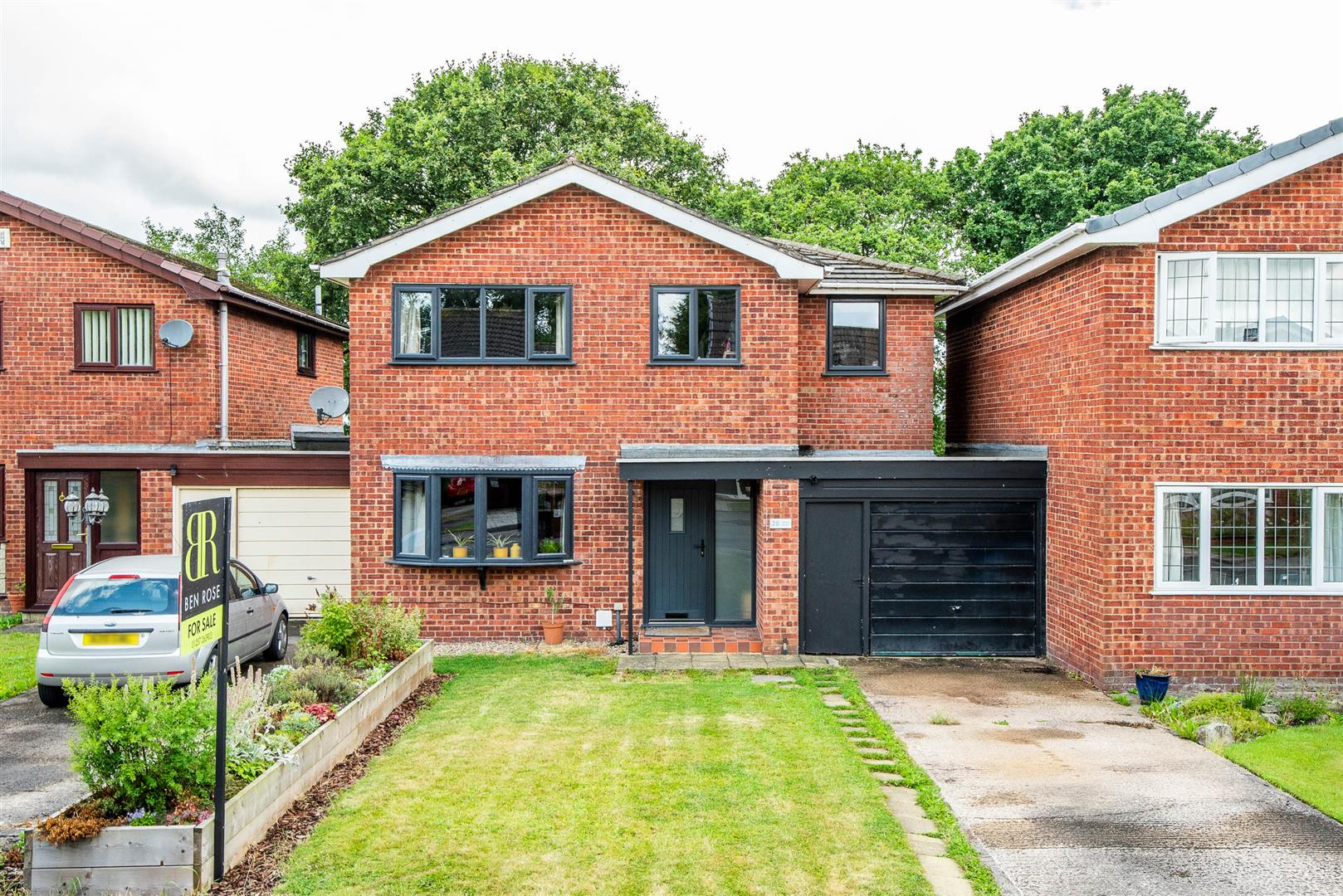 4 bed property in Willow Drive, Chorley